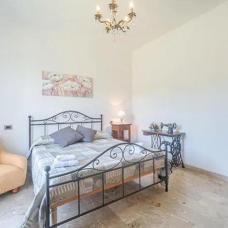 3 Bedroom Cozy In -sp- * San Pietro Vara