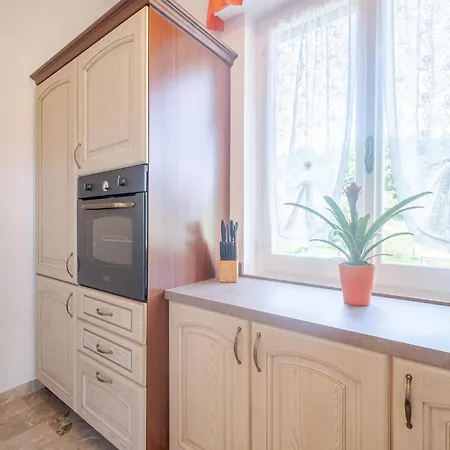3 Bedroom Cozy In -sp- San Pietro Vara